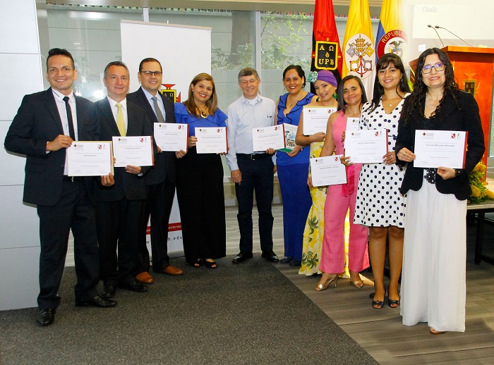 Tipo D homenaje autores bolivarianos 2021 upbbga