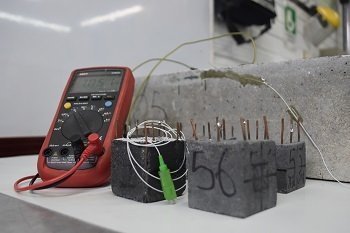 Estructura modelo para la investigación de concreto inteligente