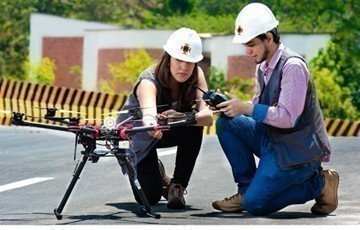 INGENIEROS CIVILES