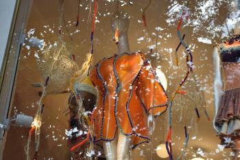 Diseñadores de la UPB se enfrentan a la realidad con ejercicio de vitrinas