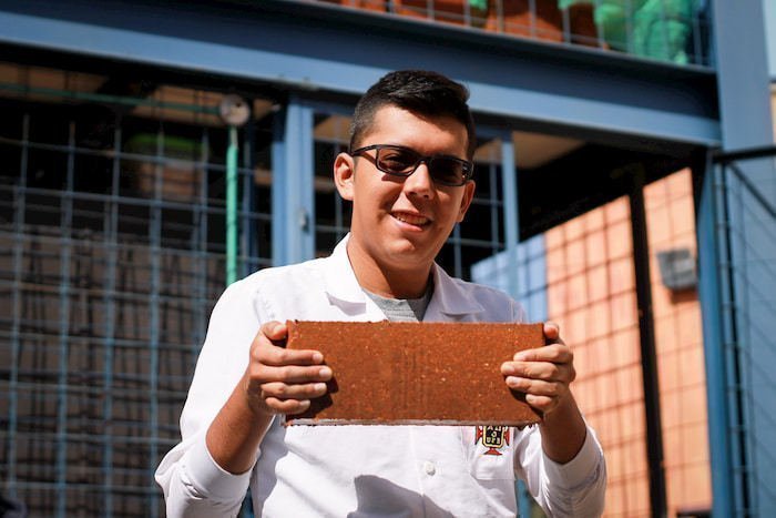 construcción en tierra