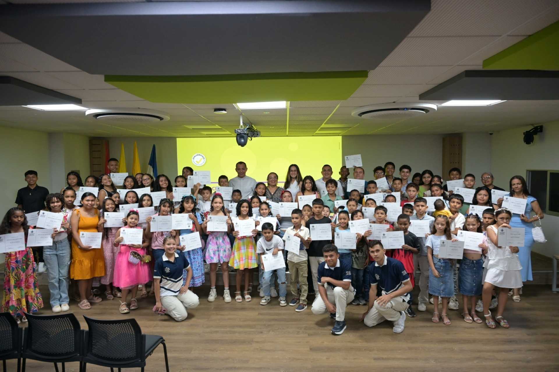 Personas certificadas de los cursos del Centro Social Marie Poussepin