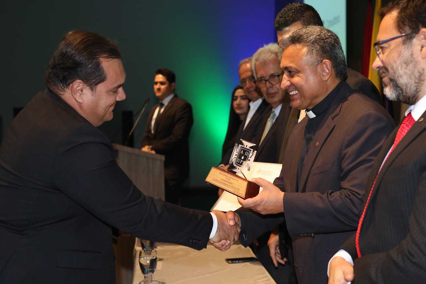 Foto de entrega de logro 