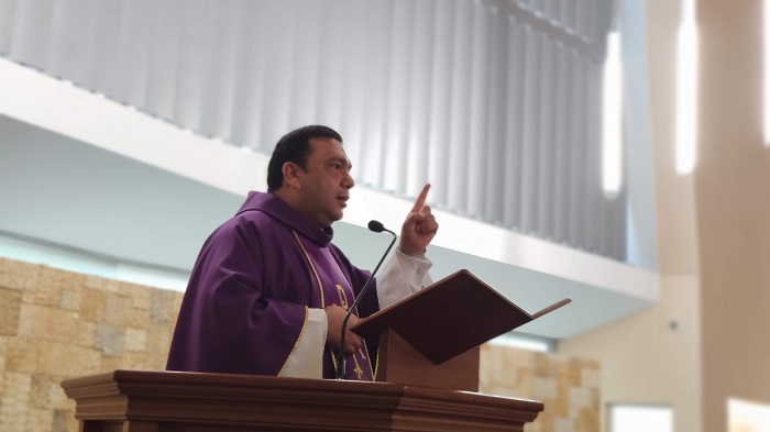 Foto Padre Rector Interna Rector Reelegido UPBBGA