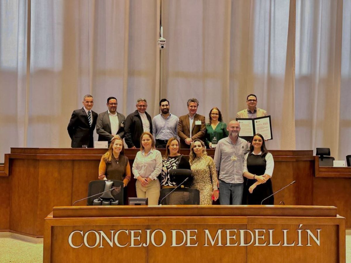 Agroindustrial  UPB recibe la Orden al Mérito Juan del Corral en grado plata