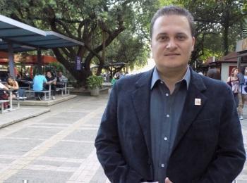 Alexandre Zuluaga en el bulevard de la Universidad.