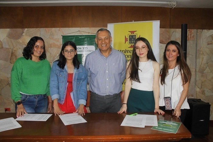 Foto Tipo In1 Beca Luz Marina