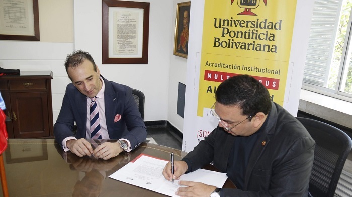 Foto Tipo Interna Rector Reelegido UPBBGA