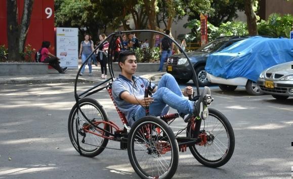 Triciclo tipo VTH